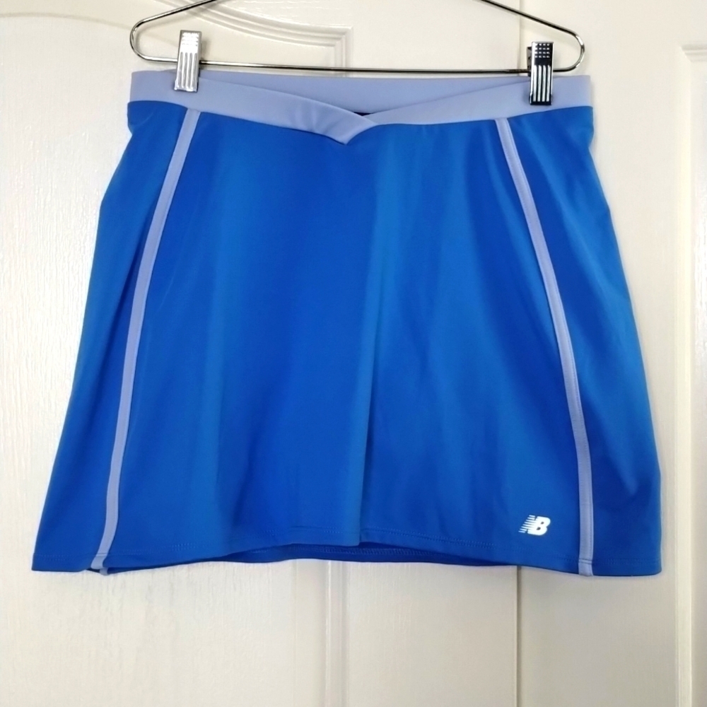 New Balance two tone Blue Skort shorts under large stretch